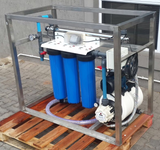 Pressurized rainwater purification unit, plug and play for household